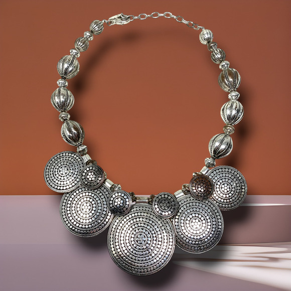 Vintage St. Thomas Silver Tone Multi Disc Textured Circle Statement Necklace - Picture 1 of 9